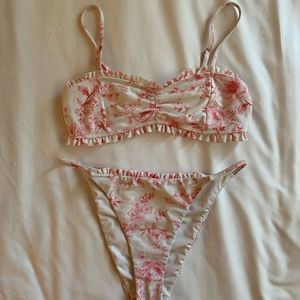 Forever 21 bikini set! Pink and white used bikini. Extremely cute and feminine.